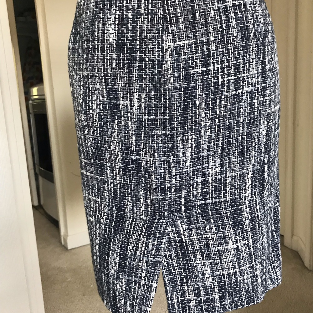 Ladies Brooke Brothers Cotton Linen 22 in length